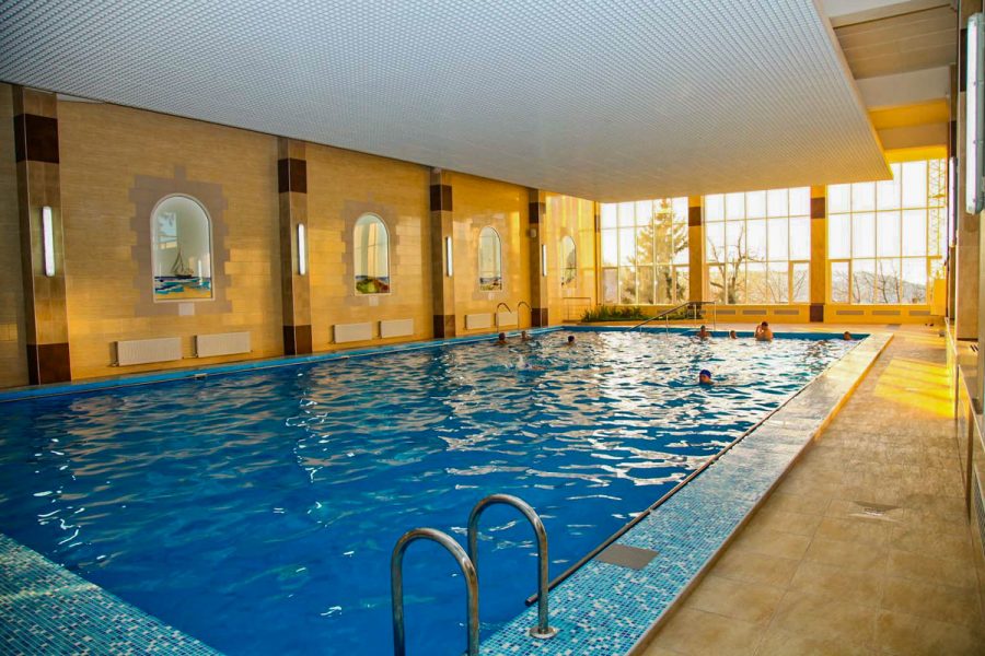 Бассейн в санатории Горный воздух в городе Железноводске - фотография