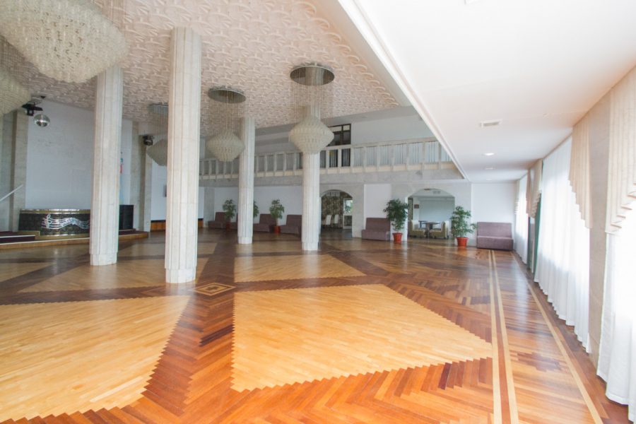 Танцевальный зал в санатории Горный воздух в городе Железноводске - фотография