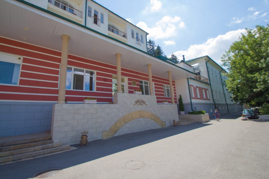 Корпус в санатории Горный воздух в городе Железноводске - фотография