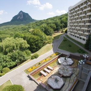 Фонтан в санатории Горный воздух в городе Железноводске - фотография