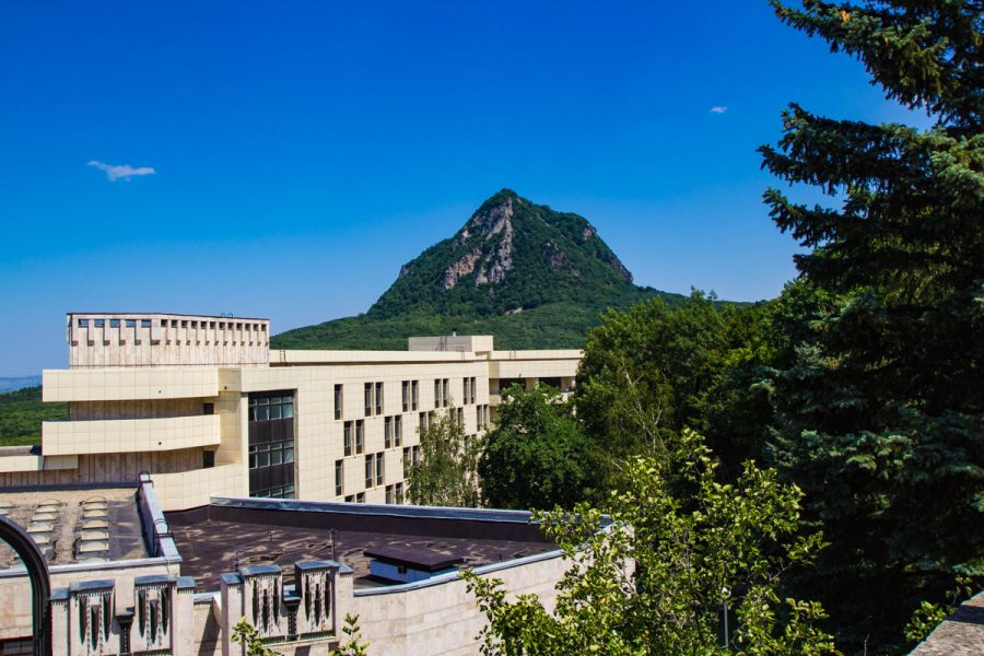 Корпус в санатории Горный воздух в городе Железноводске - фотография