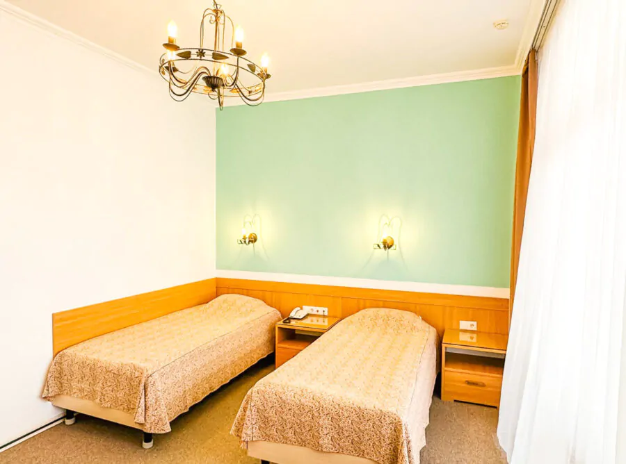 Номер 2 местный в корпусе А санатория «Горный воздух» в г. Железноводске - фотография