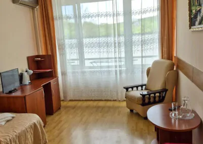 Номер 1 местный в корпусе №2 санатория «Горный воздух» в г. Железноводске - фотография