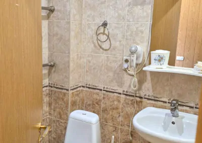 Номер 1 местный в корпусе №2 санатория «Горный воздух» в г. Железноводске - фотография